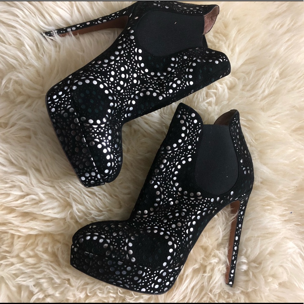 Alaïa booties
